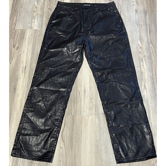 Black Denim - PrettyLittleThing Women’s Size 8 Black Coated  Croc Denim Straight Jeans